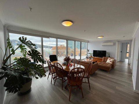 Private Room With Ensuite In The CBD - Accommodation Brunswick Heads 0