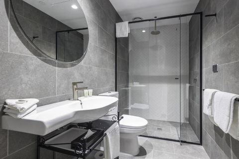 Q Squared Serviced Apartments - Accommodation Brunswick Heads 3