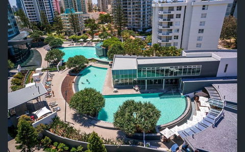 Q Tower At Surfers Paradise - From Level 3 - Private & Self Contained Apartments - Accommodation Brunswick Heads 2
