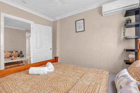 Quaint 2 Bedroom Fully Furnished Cottage - Accommodation Brunswick Heads 2