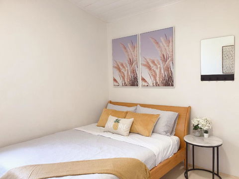 Quaint Double Or Queen Room - Mins To Stations&UNSW - Shared Bathroom - Accommodation Brunswick Heads 0