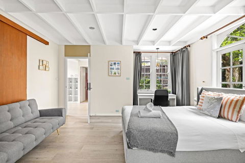 Quaint Queen Room - Convenient Location In Lindfield - Shared Bathroom - Accommodation Brunswick Heads 1