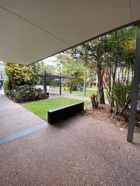 Quiet 1 Bedroom Apartment W Pool And, Walk To QUT - Accommodation Brunswick Heads 1