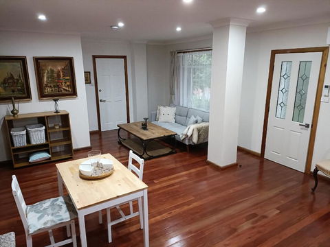 Quiet Nature-Filled Ground Floor Unit - Accommodation Brunswick Heads 3