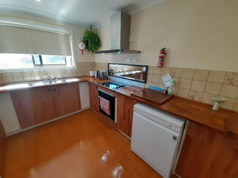 QUIET PROPERTY BY THE RIVER - Accommodation Brunswick Heads 3