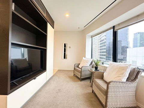QV Central Oasis Contemporary City Getaway - Accommodation Brunswick Heads 3