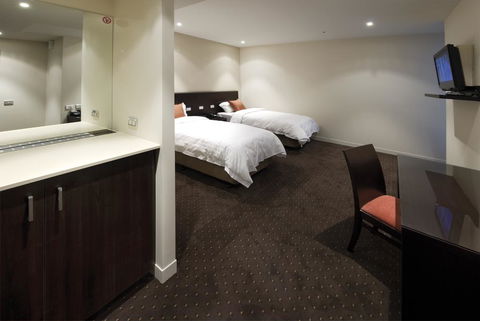 Atlantis Hotel Melbourne - Accommodation Brunswick Heads 1