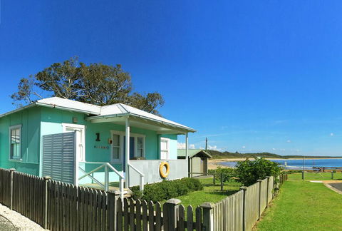Aurora Beachfront Cottage - Accommodation Brunswick Heads 0
