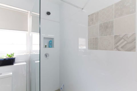 B5 Close To Nedlands, Cafes, Swan River, SCGH & UWA - Accommodation Brunswick Heads 3