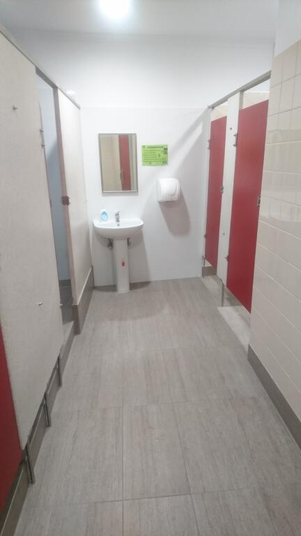 Backpackers Imperial Hotel - Accommodation Brunswick Heads 2