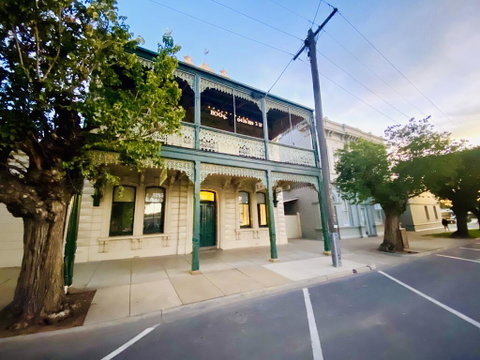 Balcony Level - Heygarth House - Port Of Echuca Townhouse - Accommodation Brunswick Heads 2