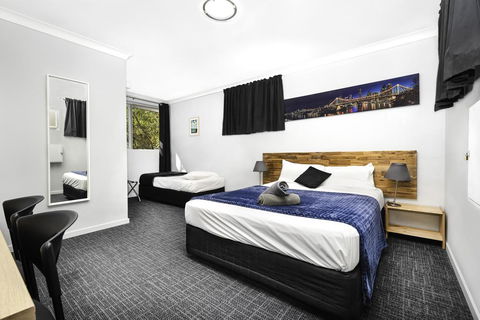 Bald Hills Motel - Accommodation Brunswick Heads 0