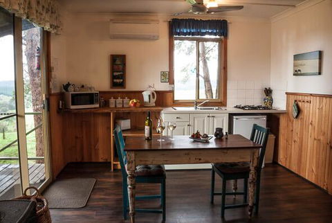 Balingup Heights Hilltop Forest Cottages - Accommodation Brunswick Heads 1
