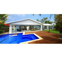 Balyarta 38 - 4 BDRM Canal Home with Pool - Accommodation Brunswick Heads