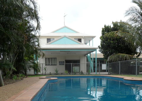 Bargara Beach Motor Inn - Accommodation Brunswick Heads 0