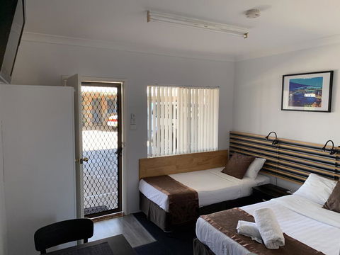 Baths Motel Moree - Accommodation Brunswick Heads 1