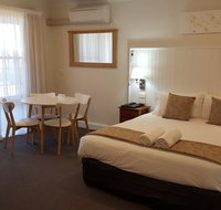 Bathurst Gold Panner - Accommodation Brunswick Heads