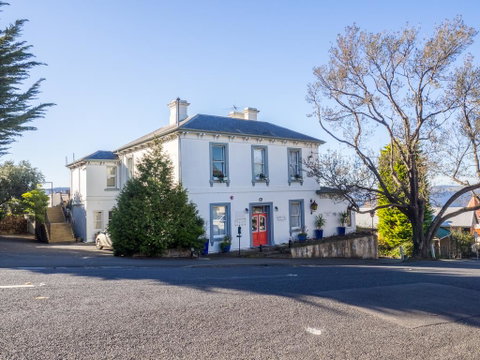 Battery Point Manor - Accommodation Brunswick Heads 0