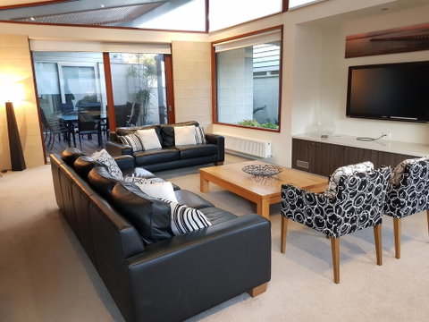 Beach Haven - Accommodation Brunswick Heads 0