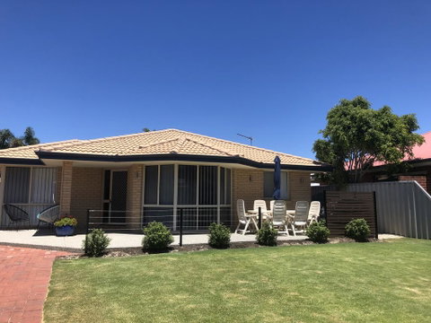 Beach House By The Bay - Accommodation Brunswick Heads 1
