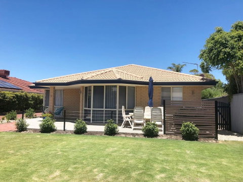 Beach House By The Bay - Accommodation Brunswick Heads 2