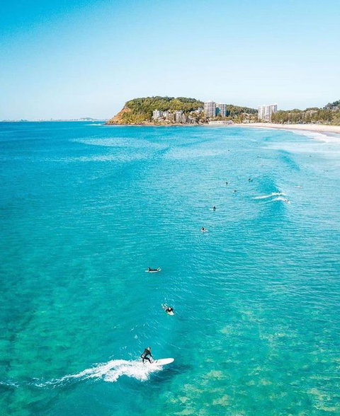 Beach Side Ocean Burleigh Heads 3 Bedroom Family Accomodation - Accommodation Brunswick Heads 3