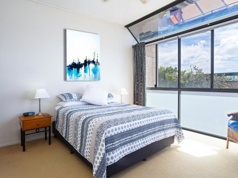 Beach View At One Mile', 8/26 One Mile Close - Infinity Complex Pool & WIFI - Accommodation Brunswick Heads 3