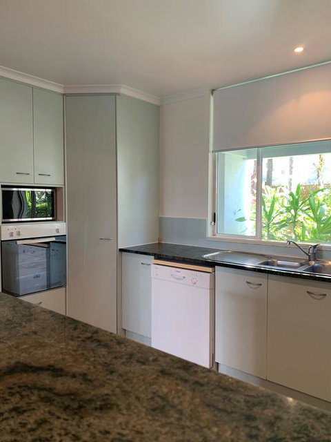 Beaches Port Douglas Holiday Apartments Book Here With The Onsite Reception Team - Accommodation Brunswick Heads 3