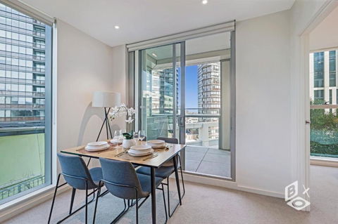 REST COLLECTION Apartments On Collins Docklands - Accommodation Brunswick Heads 3
