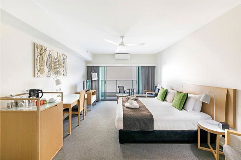 Resort-Style Sister Studios - Double Delight In The CBD - Accommodation Brunswick Heads 0