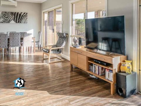 Renovated Beautiful Holiday Home With A Private Beach & Stunning Views! - Accommodation Brunswick Heads 2