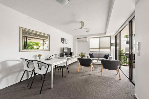 Resort Living - 10mins CBD - 2Bed / 2Bath / 1Car - Accommodation Brunswick Heads 0