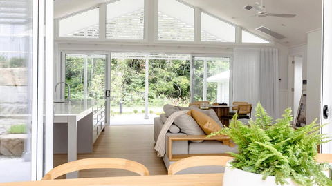 Resort Style Living With Pool, Tennis Court And Beach - Accommodation Brunswick Heads 2