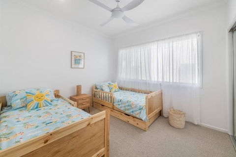 Retreat In The Heart Of Alex - 3BR Sleeps 11, Pool - Accommodation Brunswick Heads 3