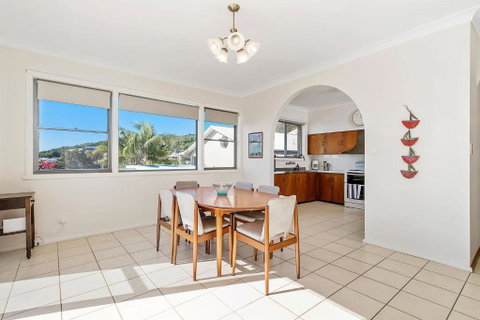 Retro Beach House - Accommodation Brunswick Heads 3