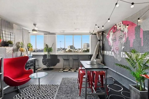 Retro Chic Vibes, Tropical Pool & Prime Location - Accommodation Brunswick Heads 0