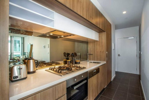 Retro Modern With Pool Near Westfield Doncaster - Accommodation Brunswick Heads 1