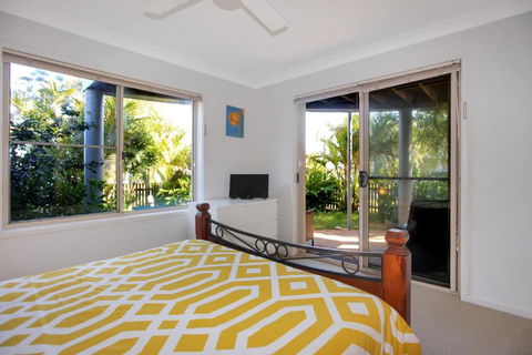 Riverside Views Hawks Nest - Accommodation Brunswick Heads 2