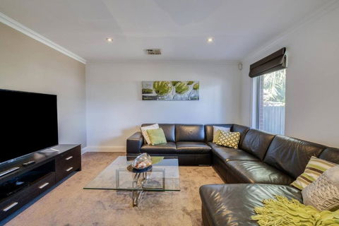 Rivervale Retreat - Spacious Family Living - Accommodation Brunswick Heads 3