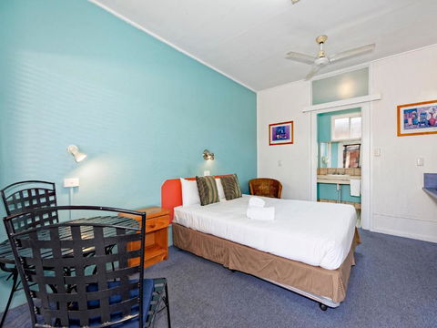 Riviera Motel Bundaberg - Accommodation Brunswick Heads 2