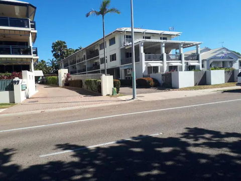 Residential Two-bedroom Unit On The Strand, Self-check In, Wi-fi - Accommodation Brunswick Heads 3
