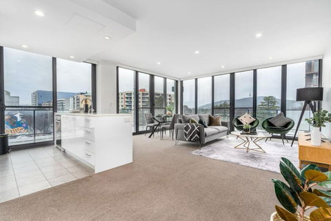 Roomy 2BR 2BA City-Centre Apt - Accommodation Brunswick Heads 0