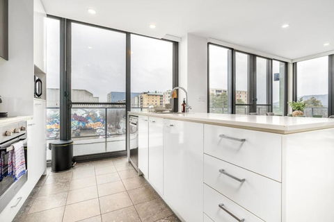 Roomy 2BR 2BA City-Centre Apt - Accommodation Brunswick Heads 2