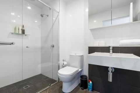 Roomy 2BR 2BA City-Centre Apt - Accommodation Brunswick Heads 3