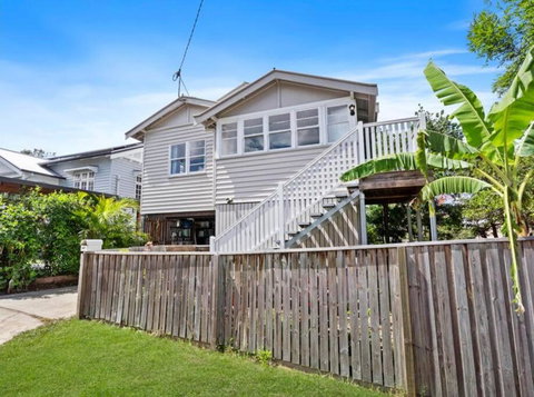 Room In Large Home 6 Min To CBD - Accommodation Brunswick Heads 0