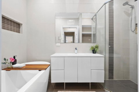 Room In Large Home 6 Min To CBD - Accommodation Brunswick Heads 3
