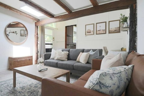 Rustic Chic 200 Metres From CBD - Accommodation Brunswick Heads 0