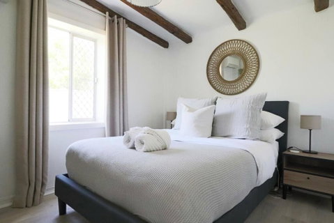 Rustic Chic 200 Metres From CBD - Accommodation Brunswick Heads 3