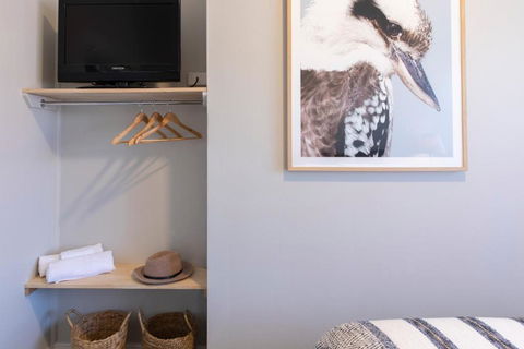Robertson Public House And Kitchen - Accommodation Brunswick Heads 1