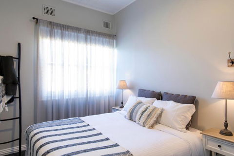 Robertson Public House And Kitchen - Accommodation Brunswick Heads 2